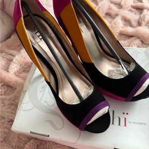 Shi by Journeys Black, Purple, and Yellow Peep Toe Heels